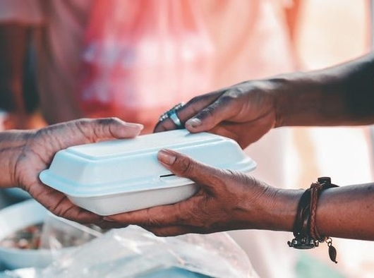  Sedekah, Bekal Hadapi Perjalanan Panjang di Akhirat