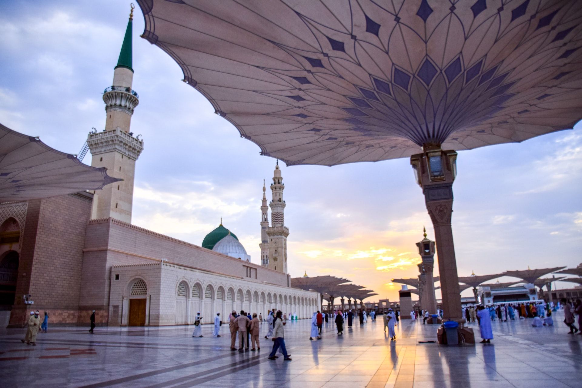  Masjid Nabawi, Wakaf Pertama Rasulullah